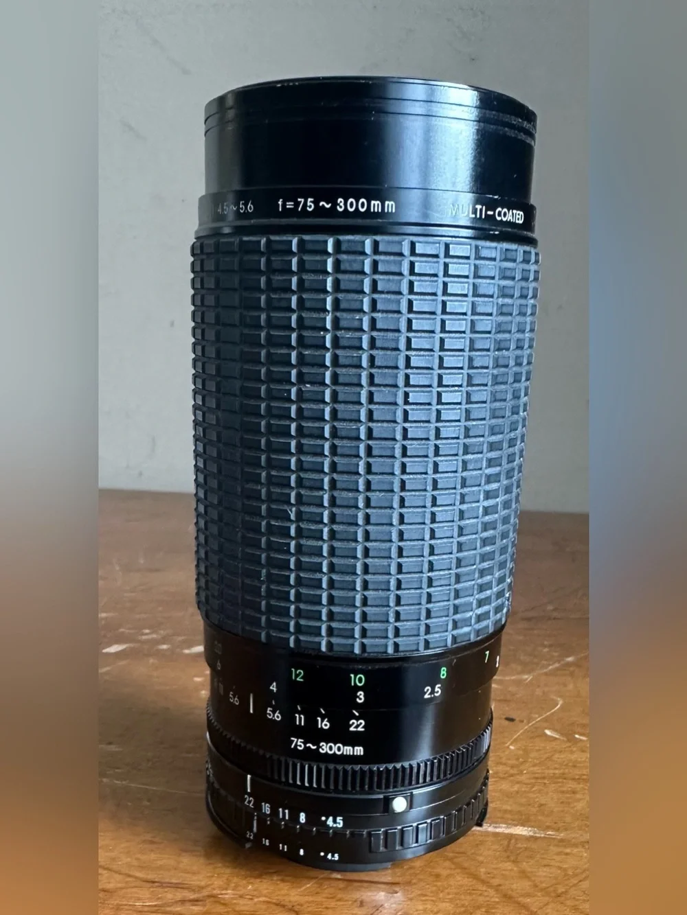 Sigma Zoom-II 1:4.5-5.6 f=75-300mm Multi-Coated Photo Camera Lens Japan 9010925